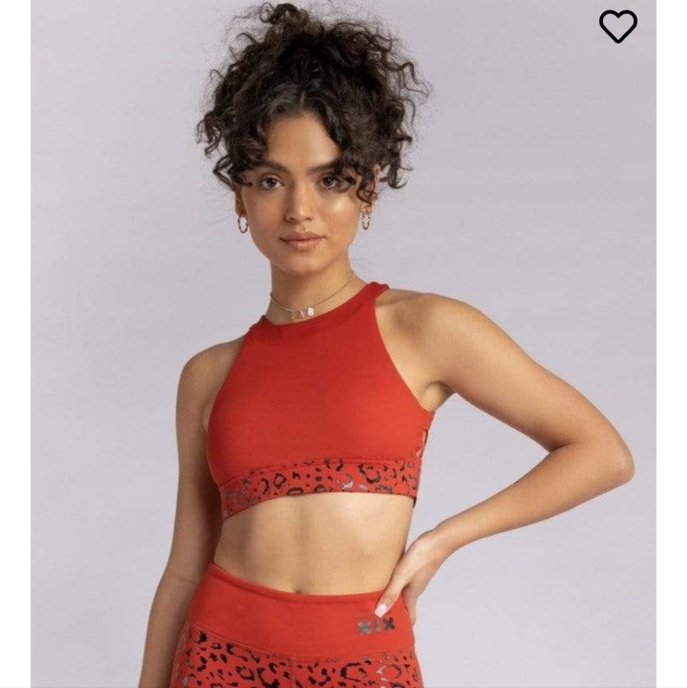 CXIX red leopard pole top